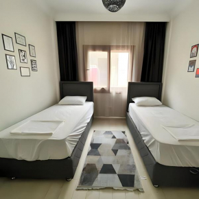 Zvartnots Guest House